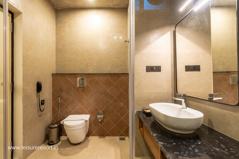 leisure-resort-pondicherry-hotel-deluxe-room