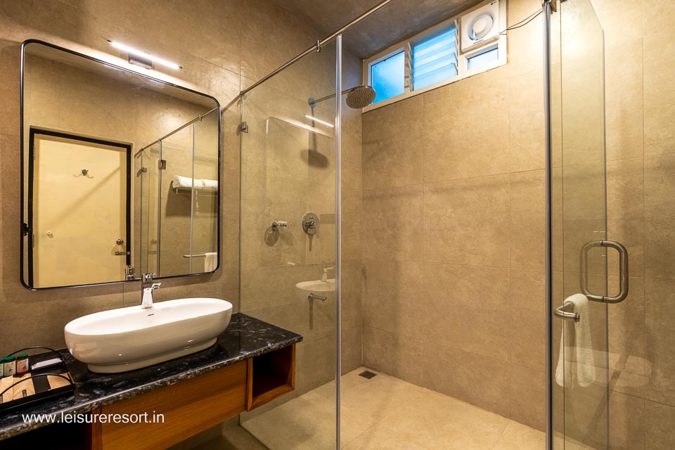 leisure-resort-pondicherry-hotel-deluxe-room